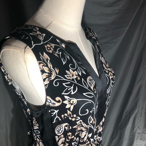Ann Taylor Black and Cream Floral Dress - Picture 5 of 15